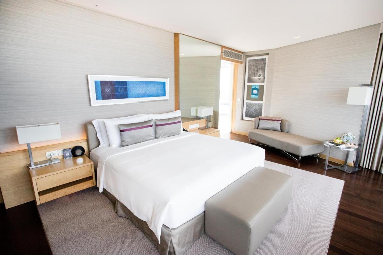 Avani Plus Riverside Bangkok Hotel Екстер'єр фото